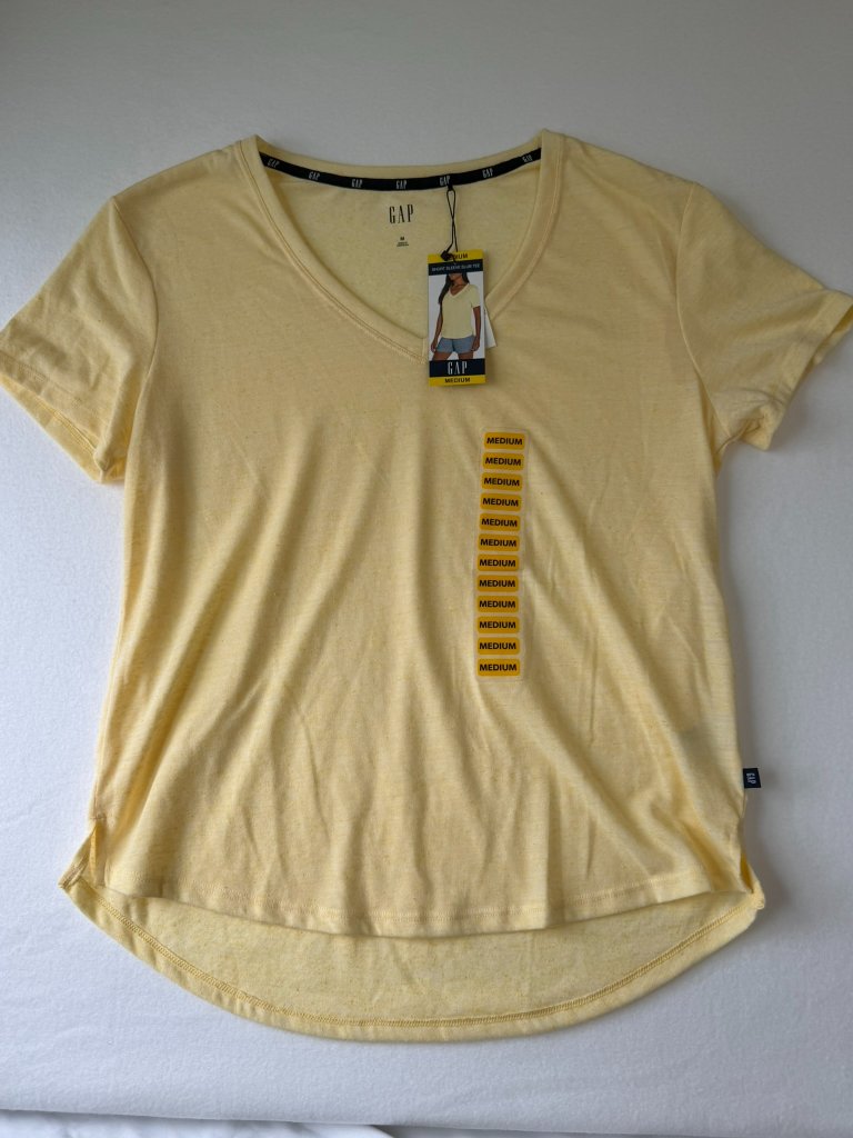Gap Yellow Shortsleeve Tee Size Medium Nwt